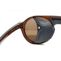 Detail der abnehmbaren magnetischen Seitenblenden der LIVIGNO B89 Brille